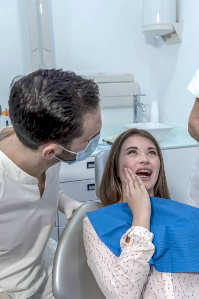 Best Emergency Treatment for Toothache in Apple Mountain Lake, VA